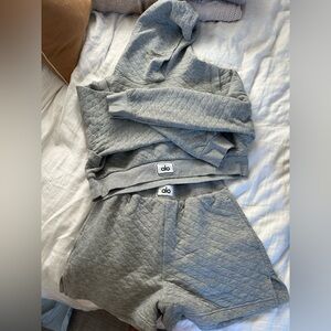ALO Yoga Gray Quilted Set